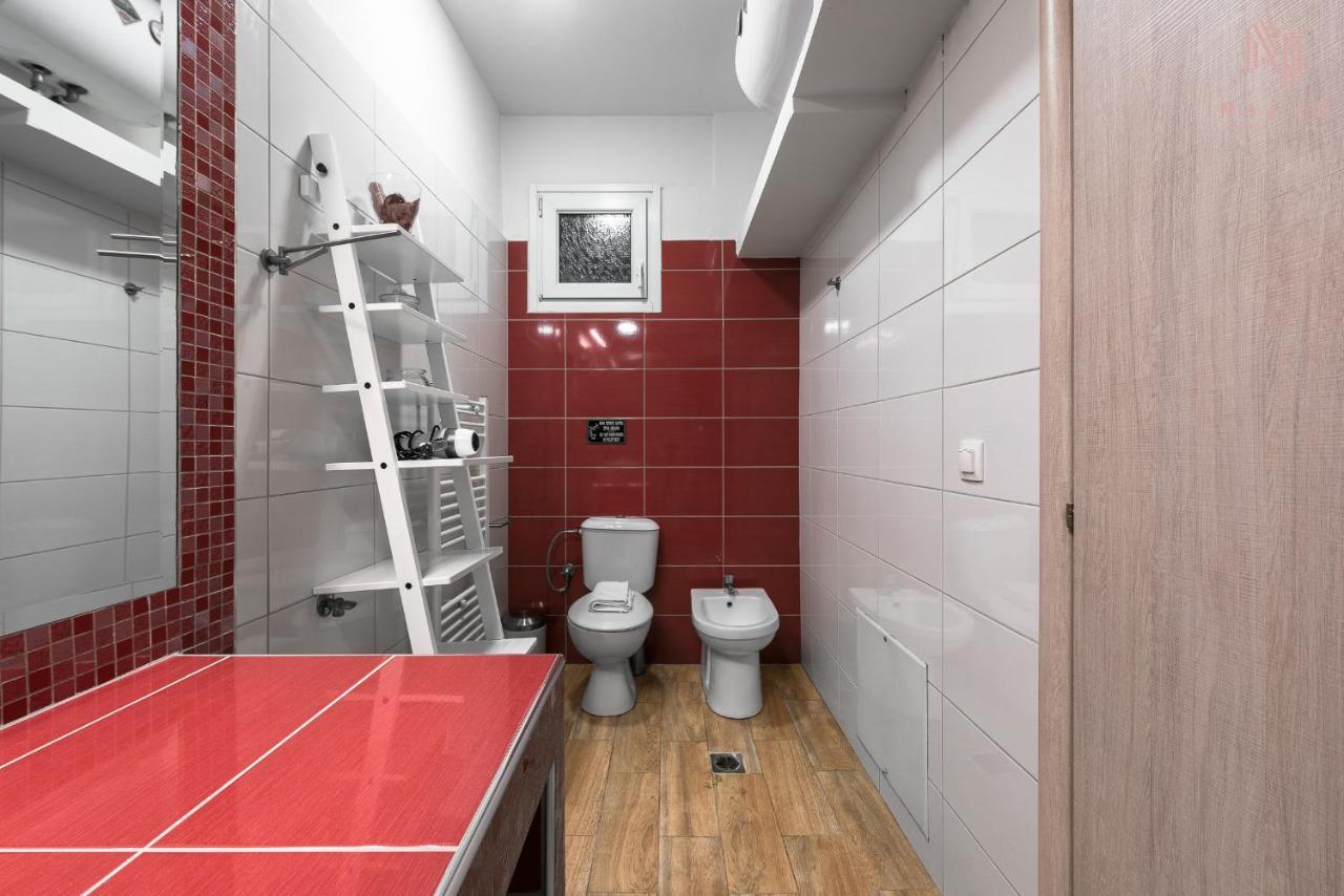 Rustique, Nilie Hospitality Mgmt Apartment